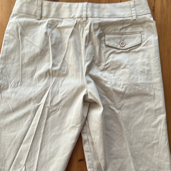 Excellent Condition Long Shorts Express, sz 4, Tan and Black - Picture 3 of 5